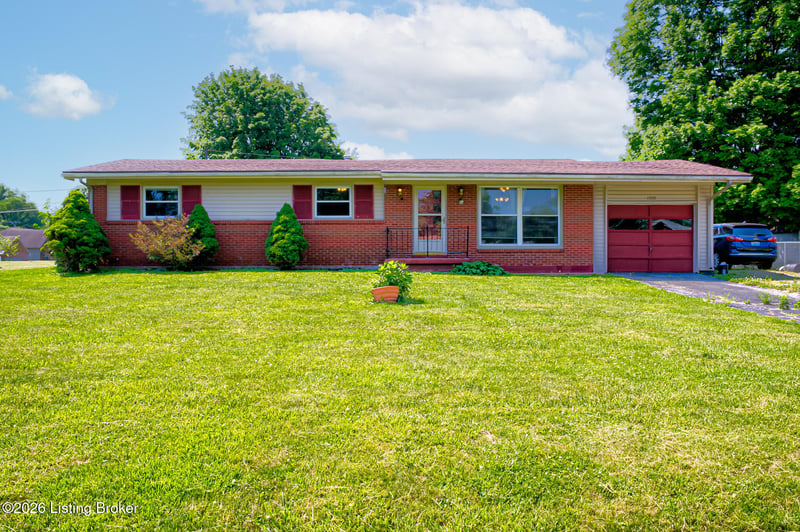 1599 Greenland Park Cir, Shelbyville, KY 40065