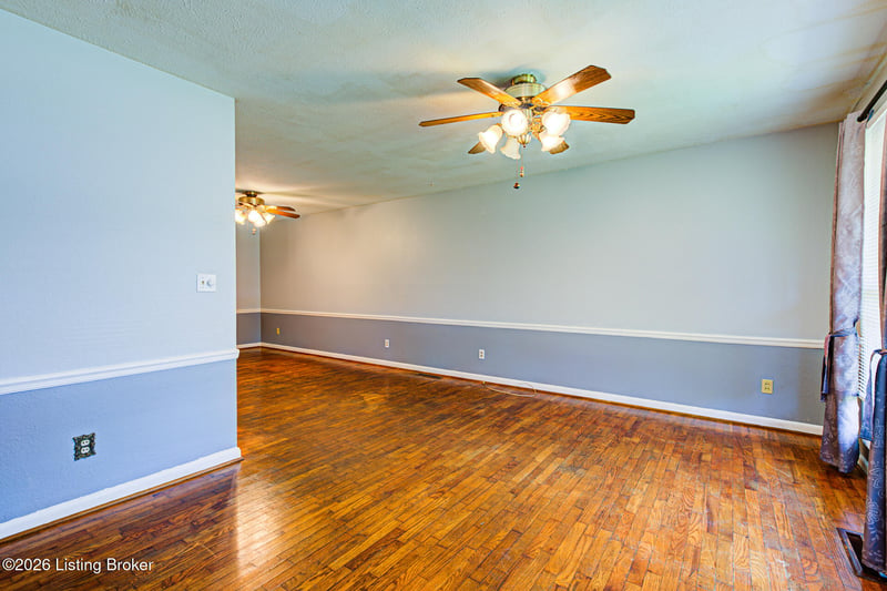 1599 Greenland Park Cir, Shelbyville, KY 40065