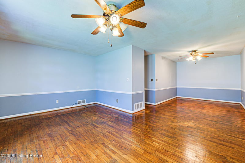 1599 Greenland Park Cir, Shelbyville, KY 40065