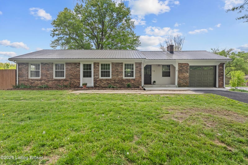 16 Meadowbrook Dr, Frankfort, KY 40601