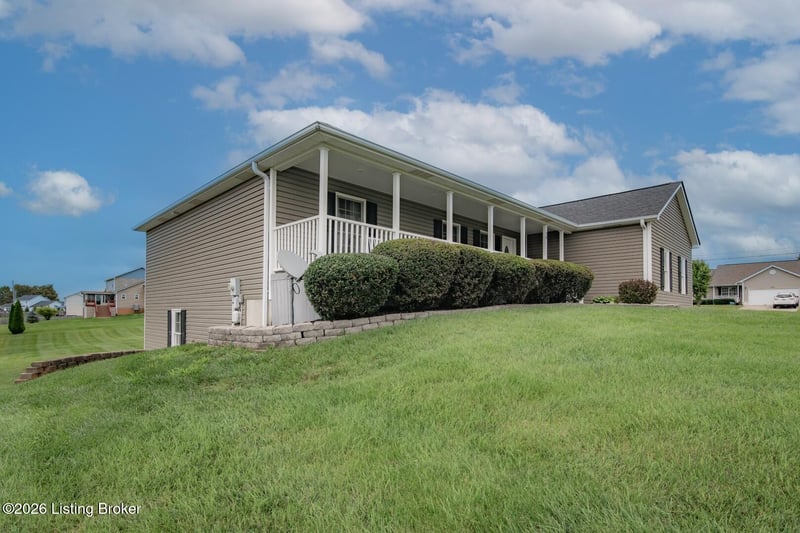 16 Sarah Ct, Rineyville, KY 40162