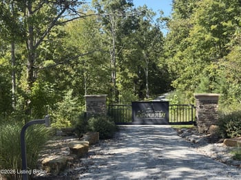 160 Moutardier Bay Dr, Leitchfield, KY 42754