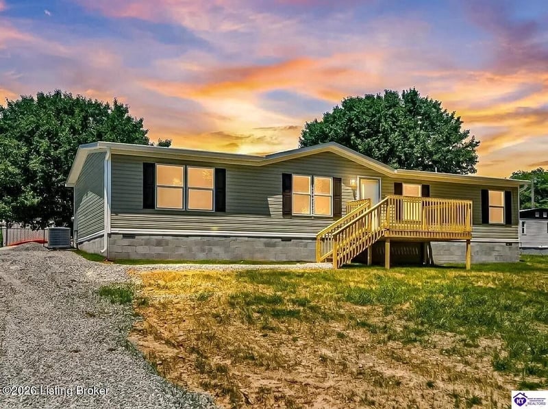 1601 Crume Rd, Vine Grove, KY 40175