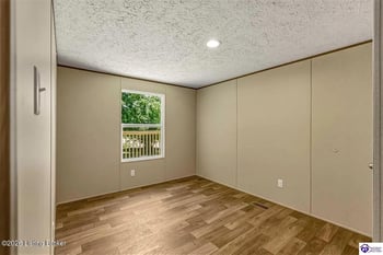 1601 Crume Rd, Vine Grove, KY 40175