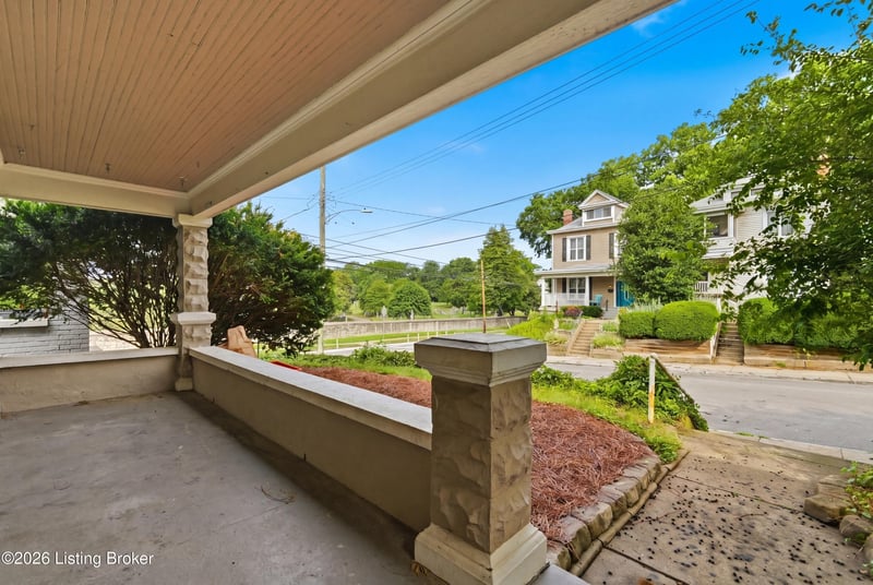 1602 Lucia Ave, Louisville, KY 40204