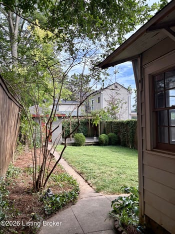 1602 Lucia Ave, Louisville, KY 40204