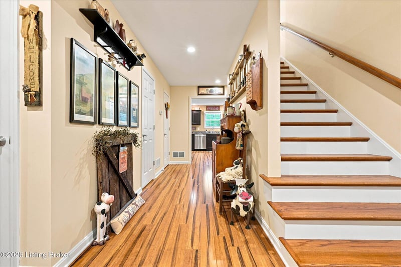 1602 Millicent Dr, La Grange, KY 40031