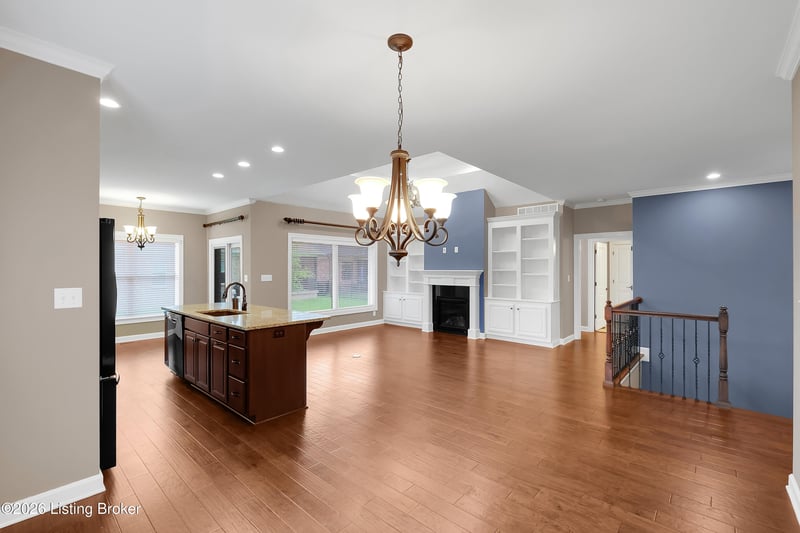 16033 Carefree Pl, Louisville, KY 40245