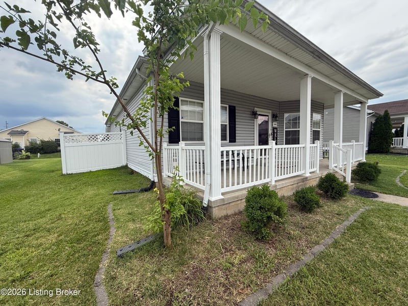 1606 Louis Coleman Jr Dr, Louisville, KY 40211