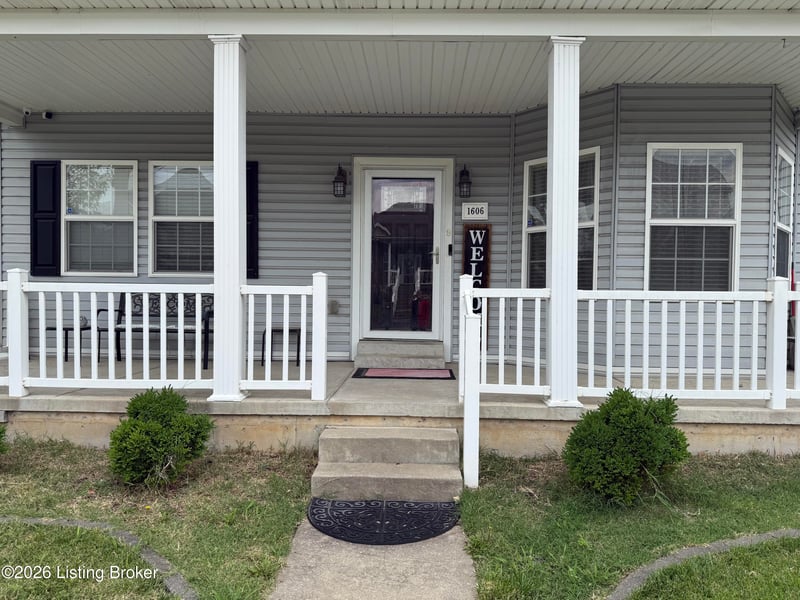 1606 Louis Coleman Jr Dr, Louisville, KY 40211