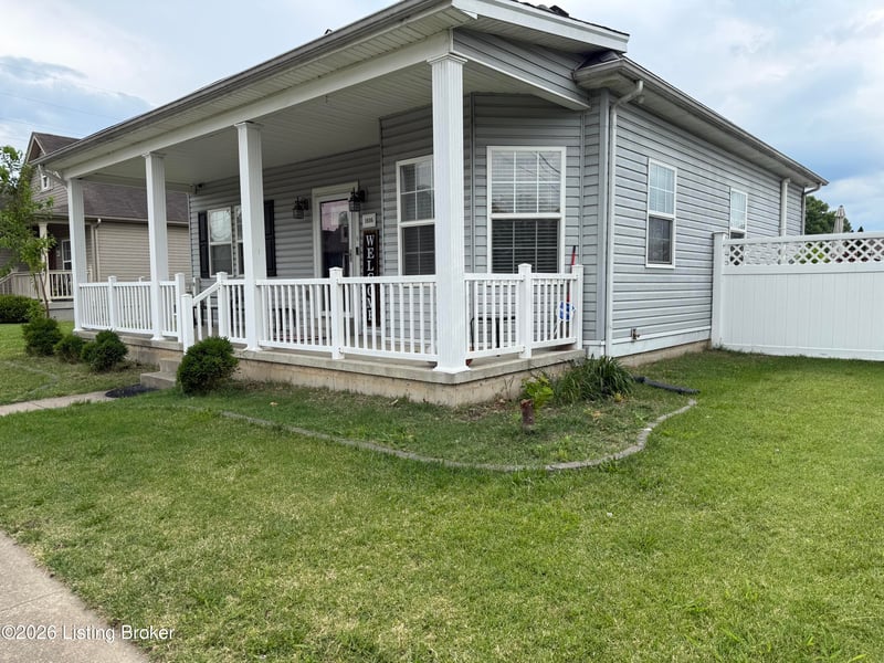 1606 Louis Coleman Jr Dr, Louisville, KY 40211