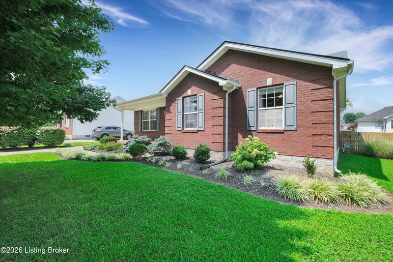 161 Deer Park Way, Mt Washington, KY 40047