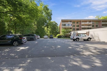 1611 Spring Dr #3C, Louisville, KY 40205
