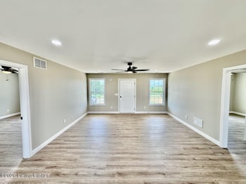 1612 Old Perryville Loop, Springfield, KY 40069