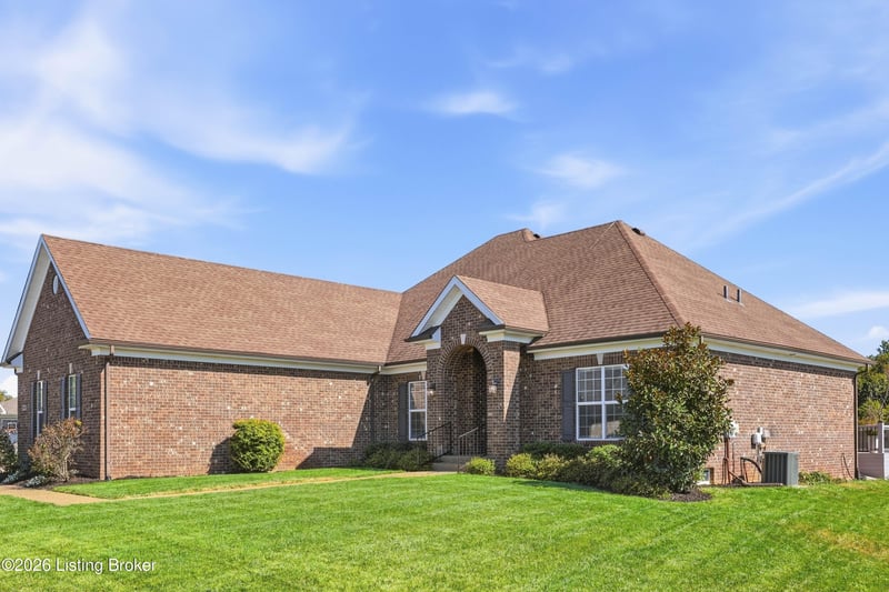 16123 Cumberland Lake Cir, Louisville, KY 40245