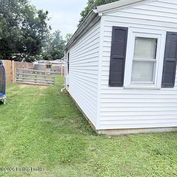 1613 Lakeside Dr, Shelbyville, KY 40065