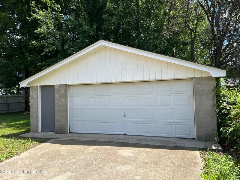 1614 Linda Way, Louisville, KY 40216