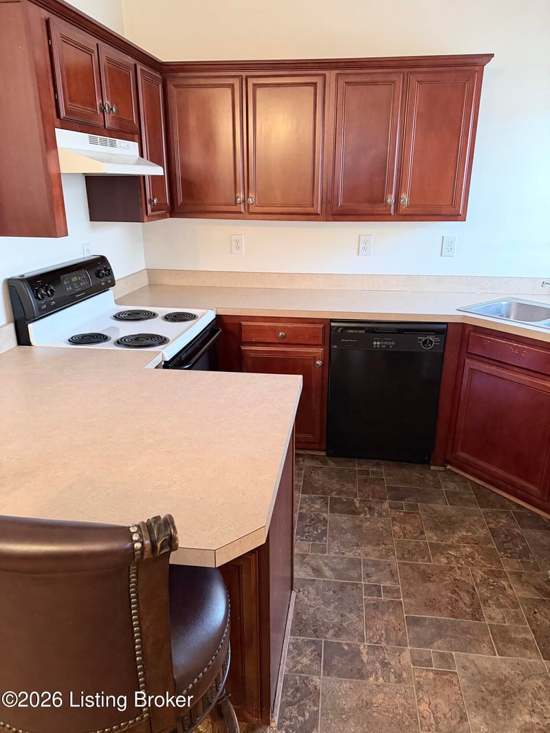 1615 S 32nd St, Louisville, KY 40211
