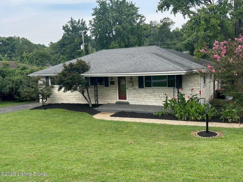 1617 Whippoorwill Rd, Louisville, KY 40213