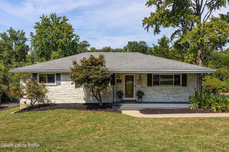 1617 Whippoorwill Rd, Louisville, KY 40213