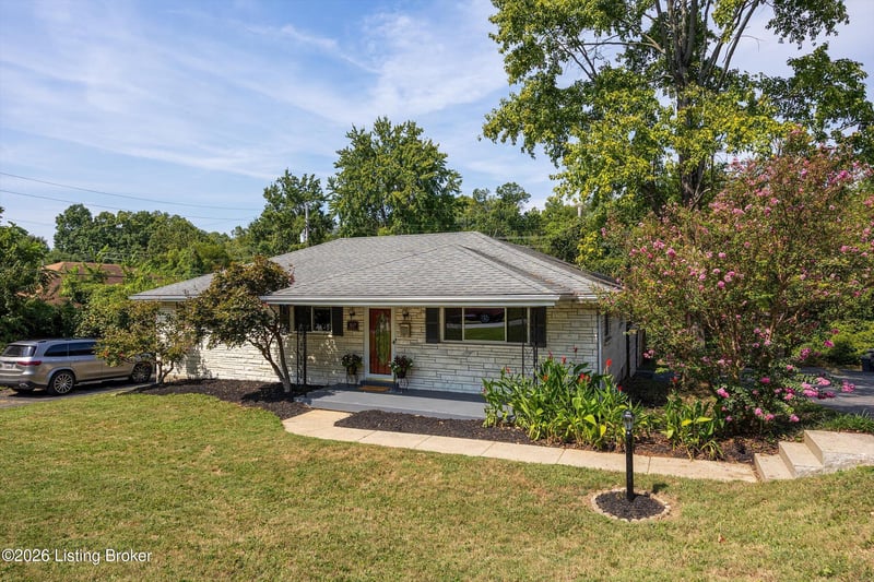 1617 Whippoorwill Rd, Louisville, KY 40213