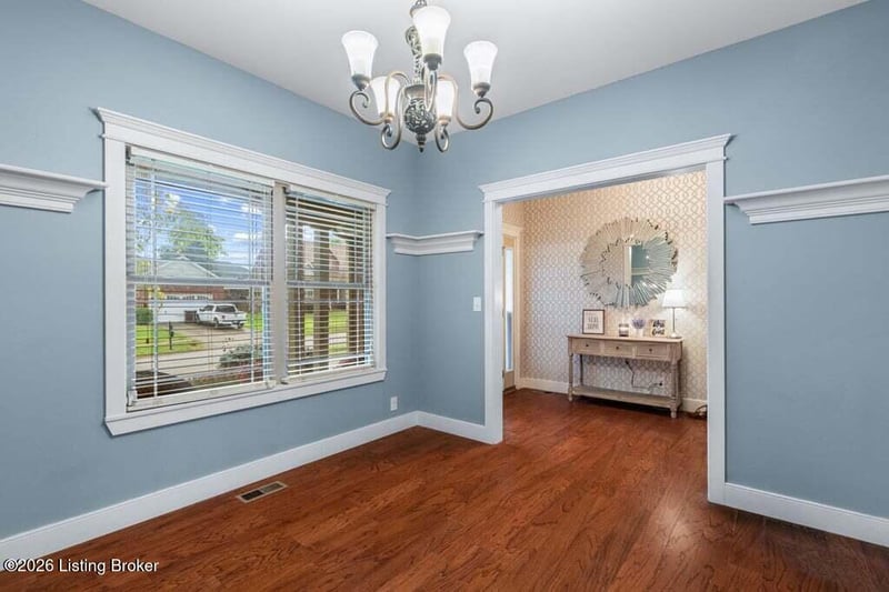 162 River Falls Dr, Mt Washington, KY 40047