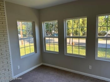 1637 Deerwood Ave, Louisville, KY 40205