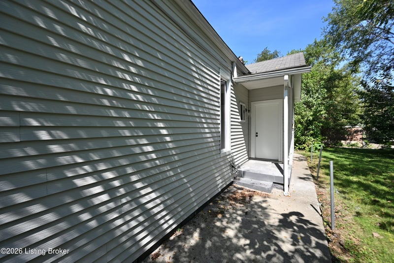 1637 W Oak St, Louisville, KY 40210