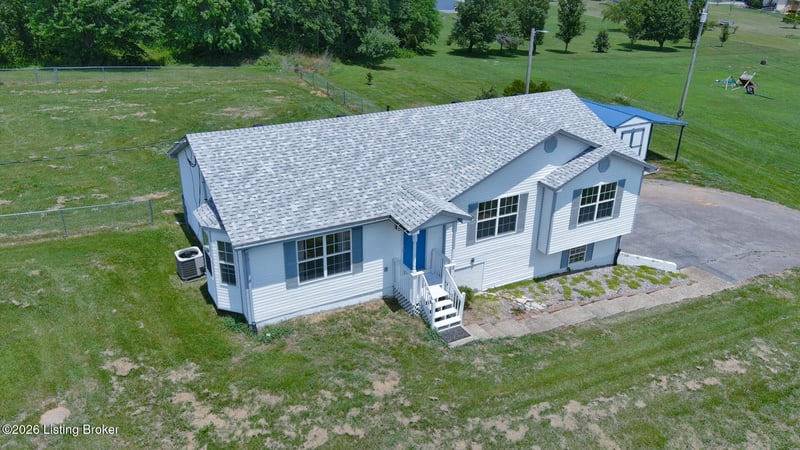 164 Carlton Ct, Vine Grove, KY 40175