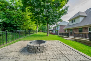 16420 Taunton Vale Rd, Louisville, KY 40245