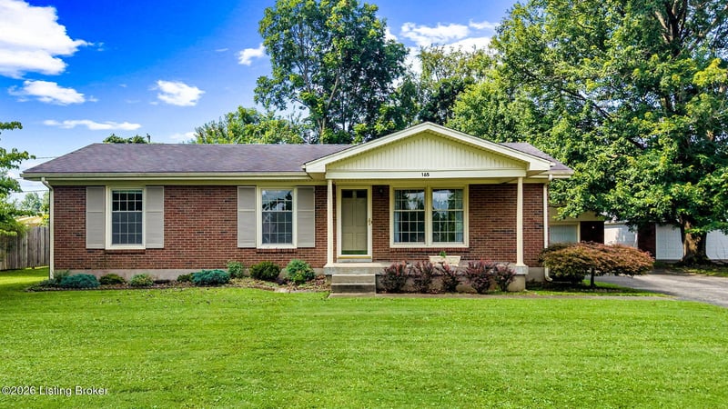 165 Wyndingbrook Dr, Shepherdsville, KY 40165