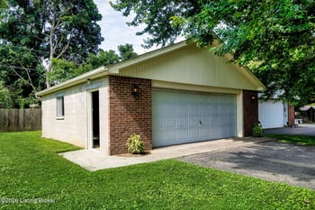 165 Wyndingbrook Dr, Shepherdsville, KY 40165