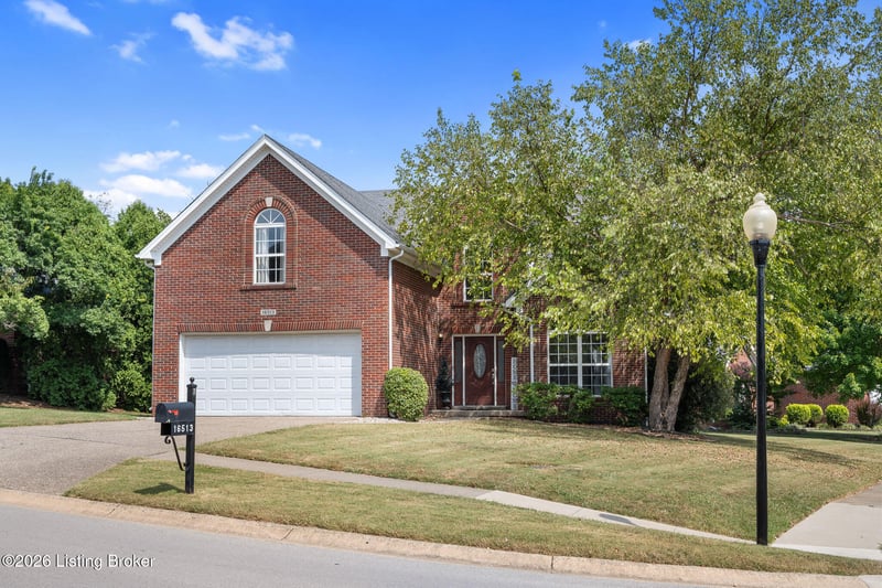 16513 Taunton Vale Rd, Louisville, KY 40245