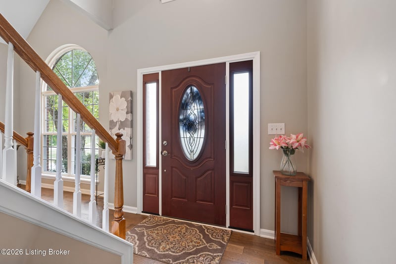 16513 Taunton Vale Rd, Louisville, KY 40245