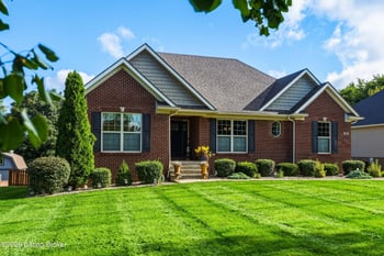 166 Grand Central Dr, Simpsonville, KY 40067