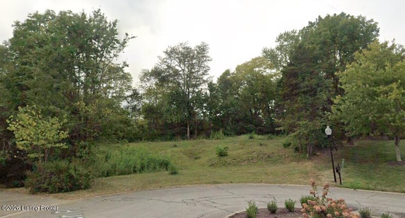 16600 Chestnut Glen Pl, Louisville, KY 40245
