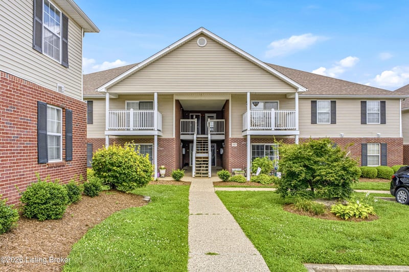 167 Central Blvd #44, Mt Washington, KY 40047