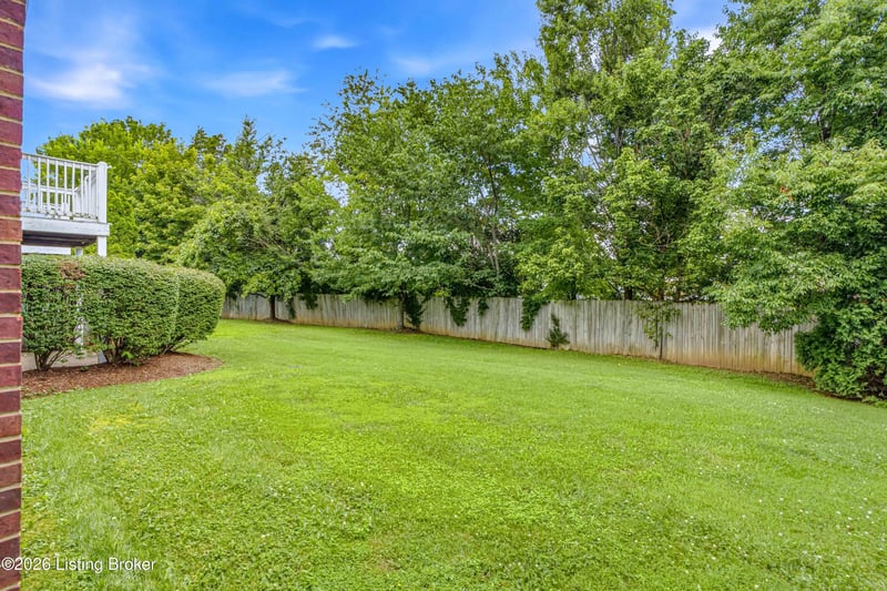 167 Central Blvd #44, Mt Washington, KY 40047