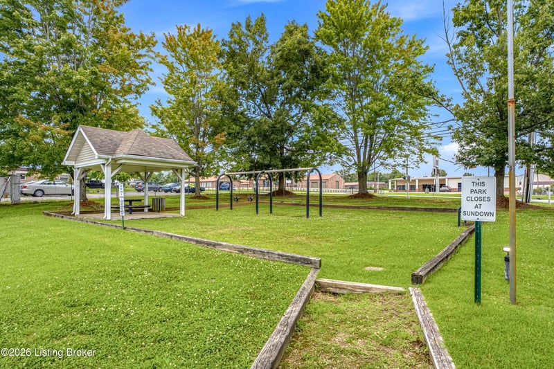 167 Central Blvd #44, Mt Washington, KY 40047
