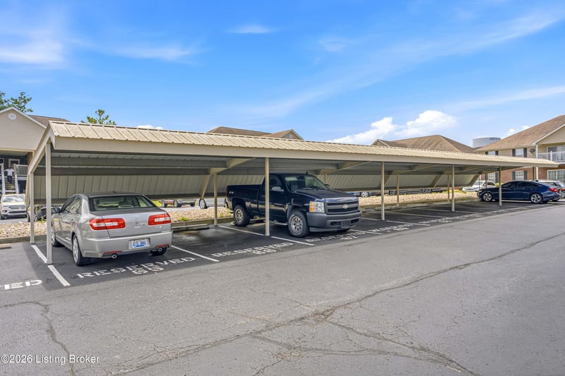 167 Central Blvd #44, Mt Washington, KY 40047