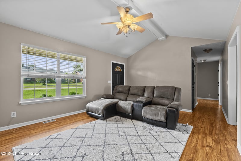 168 Fern Way, Mt Washington, KY 40047