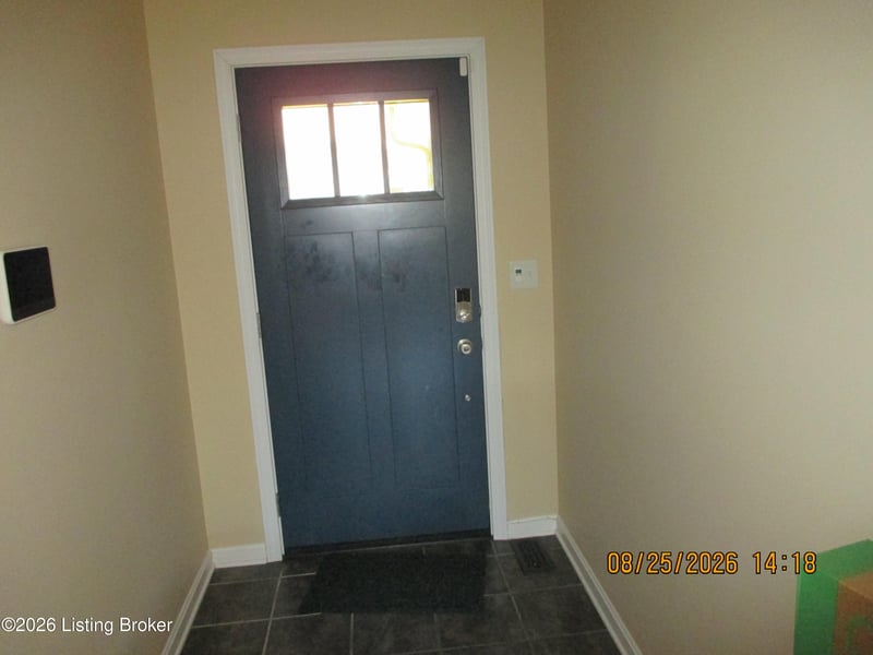 168 Maplewood Dr, Shepherdsville, KY 40165