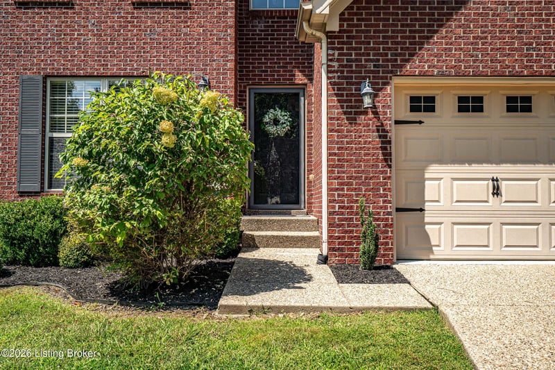 16815 Summit Vista Way, Louisville, KY 40245