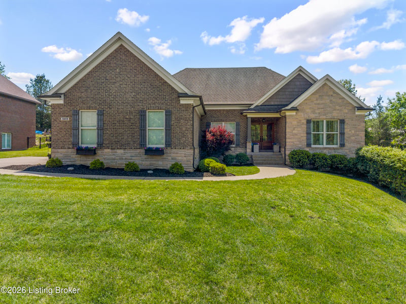 16818 Shakes Creek Dr, Fisherville, KY 40023