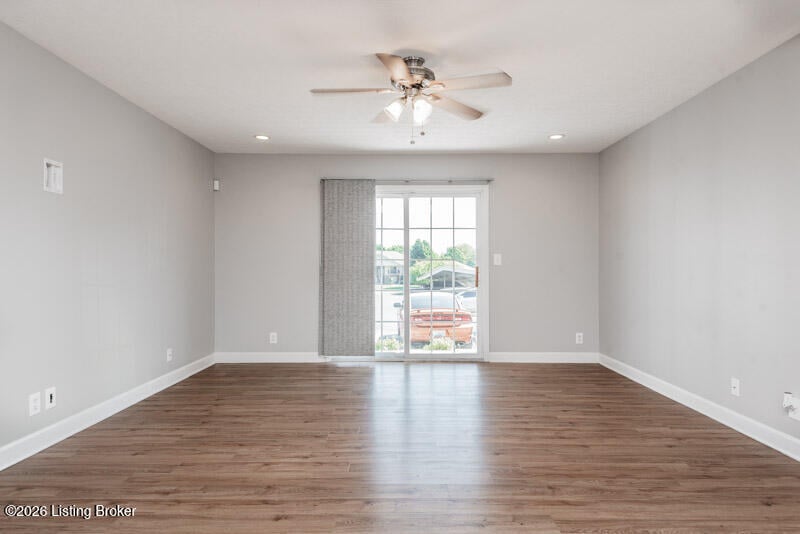 169 Central Blvd #APT 37, Mt Washington, KY 40047