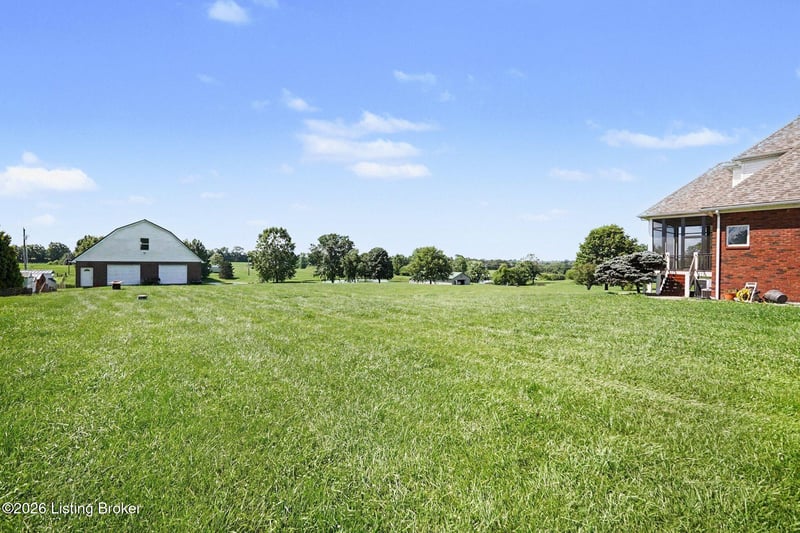 1695 Aiken Rd, Shelbyville, KY 40065