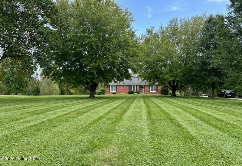 1695 Burks Branch Rd, Shelbyville, KY 40065