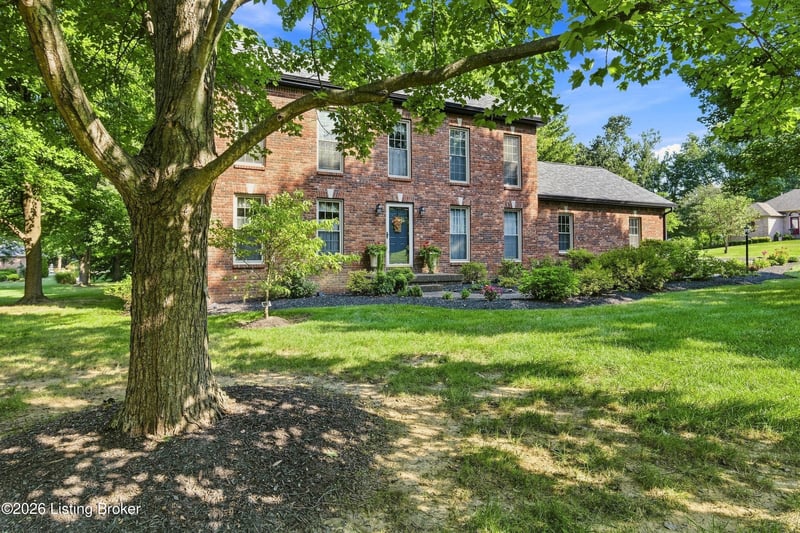 1700 Oak Grove Dr, New Albany, IN 47150