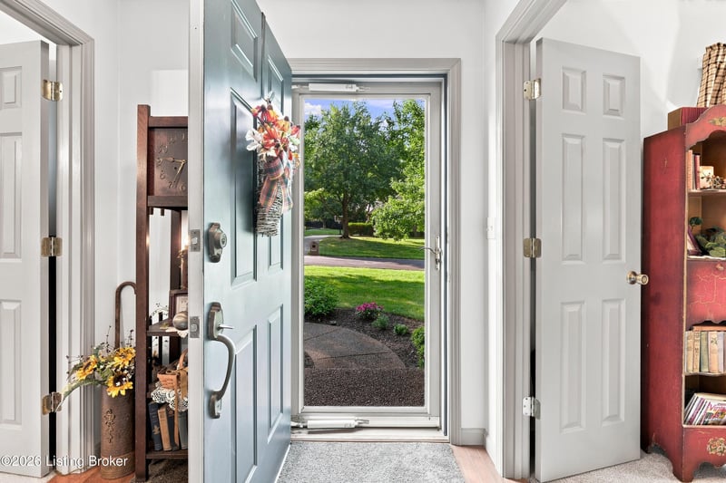 1700 Oak Grove Dr, New Albany, IN 47150