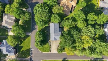 1700 Oak Grove Dr, New Albany, IN 47150